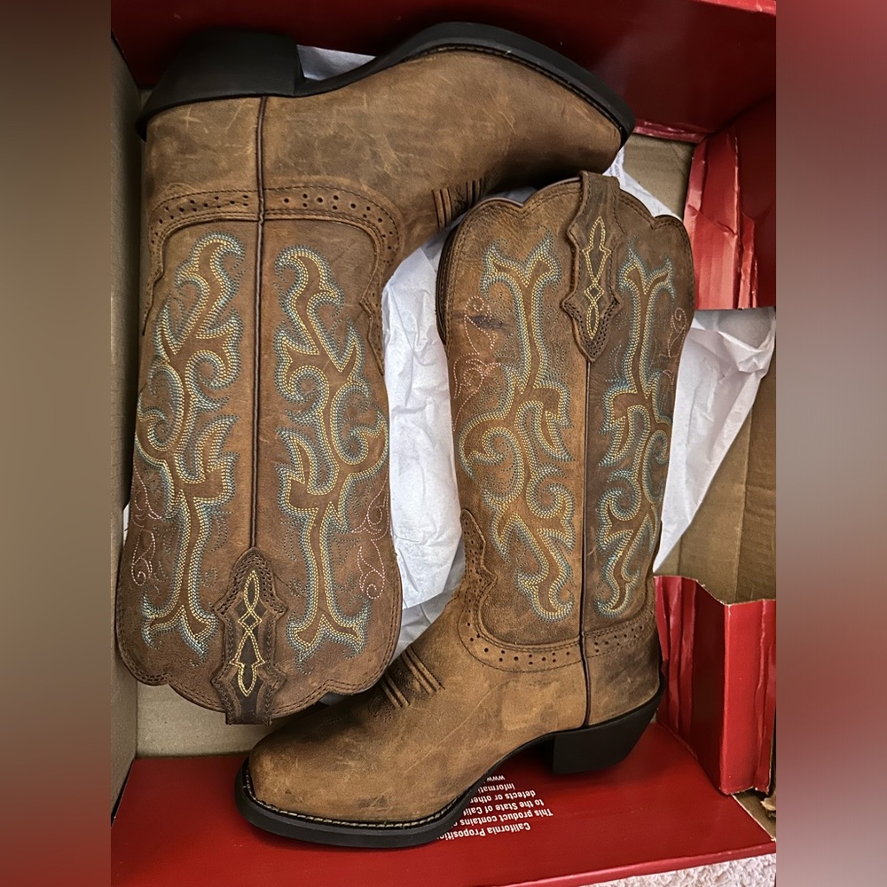 Justin Boots women’s cowbow boots size 7B